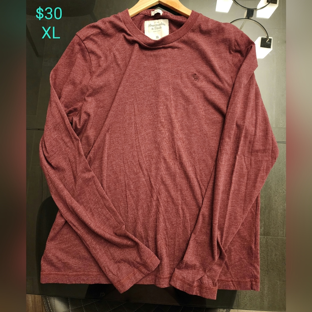 XL Abercrombie muscle long sleeve